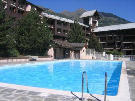 1 Bedroom Flat, Heated Pool, Heart Of Village, Parking, Wifi Bourg-Saint-Maurice Exteriör bild